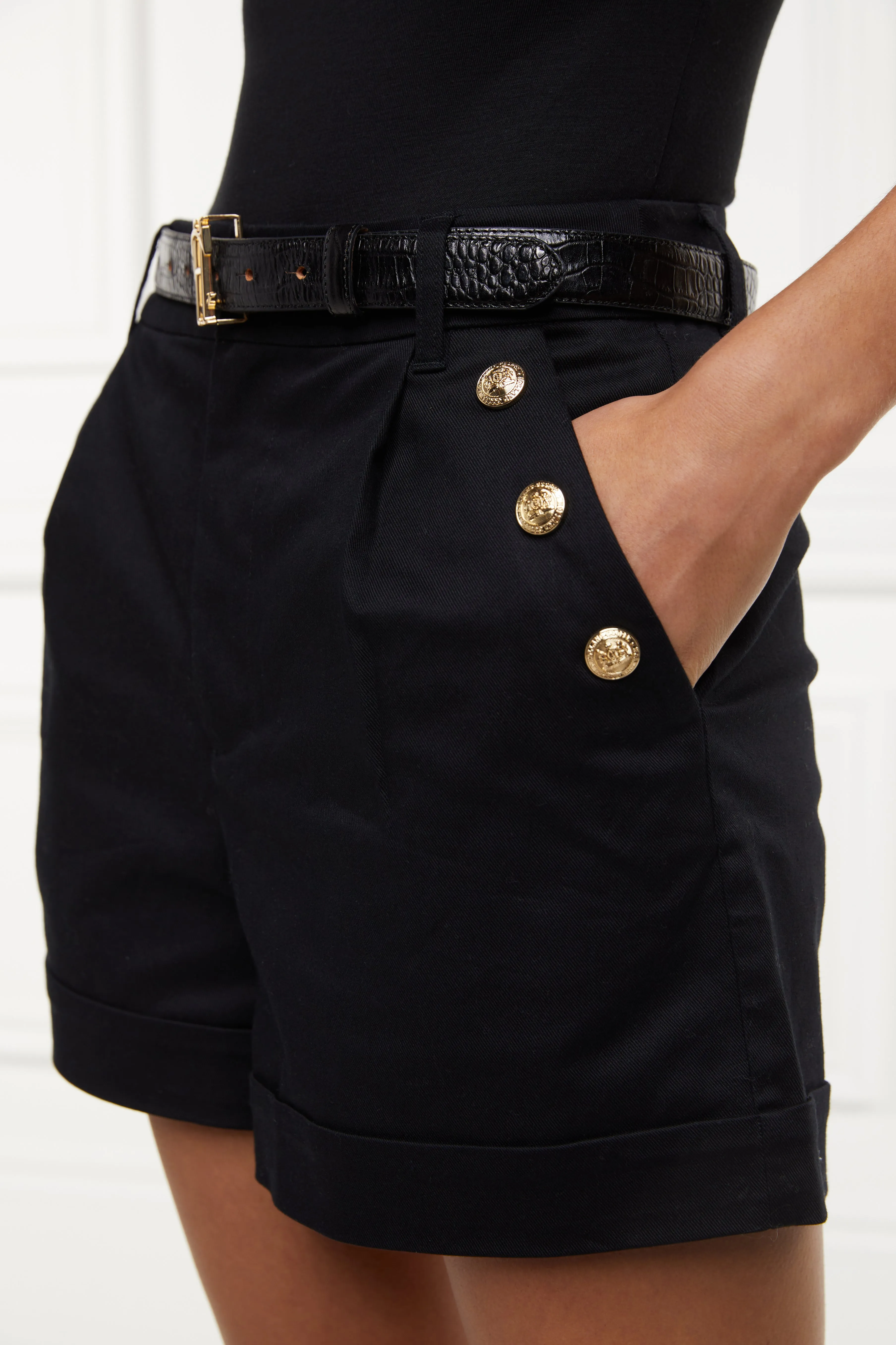 Amoria Tailored Short (Black)