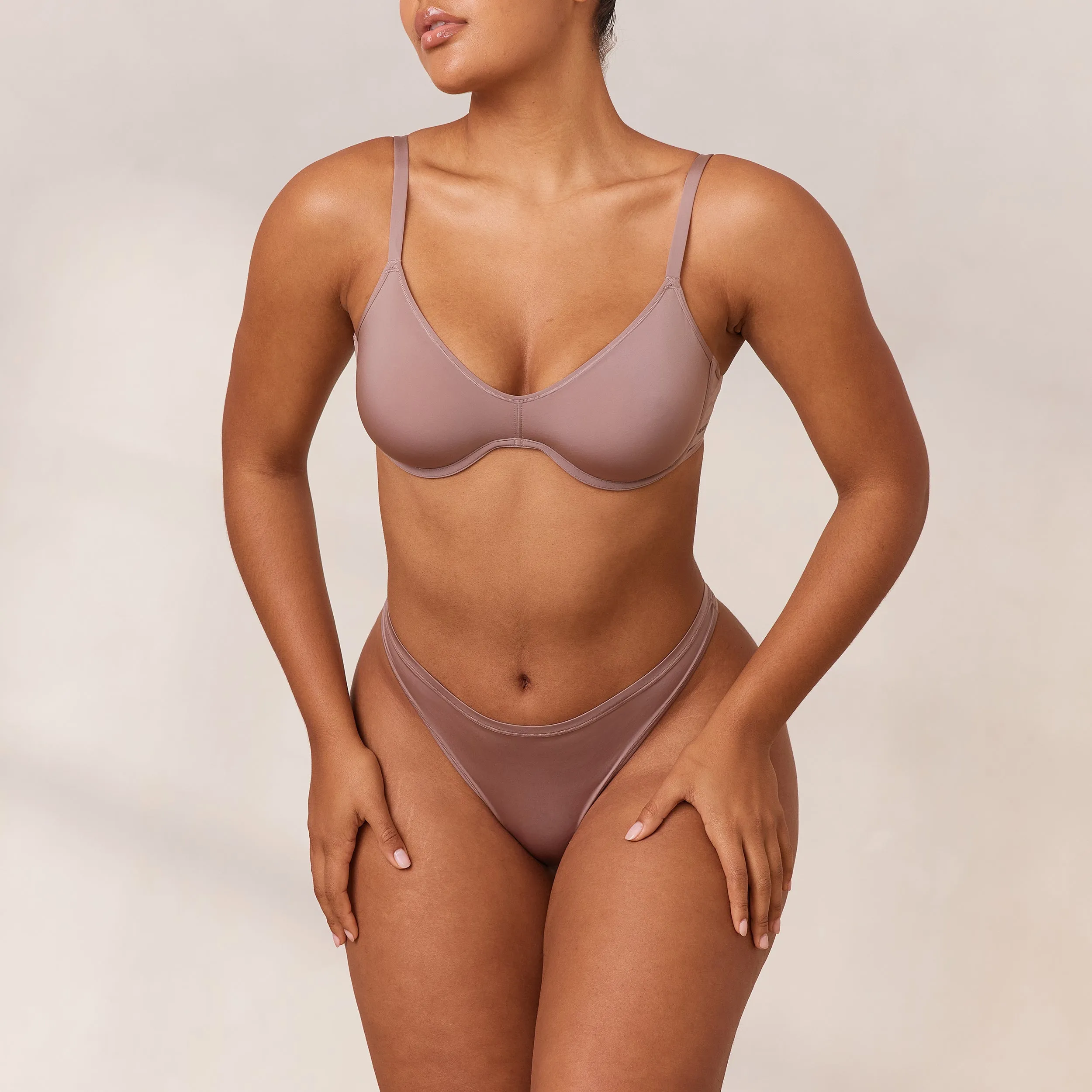 Barely There Plunge Bra - Mauve