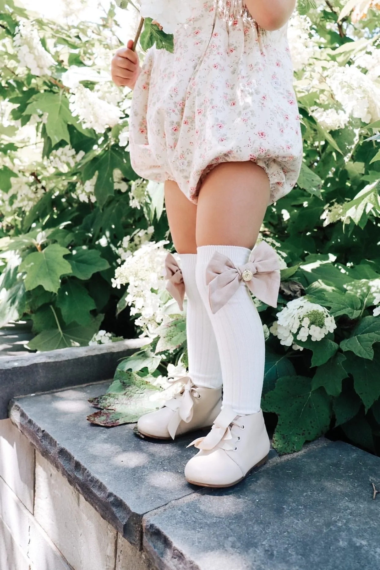 Emma Linen Bow Socks